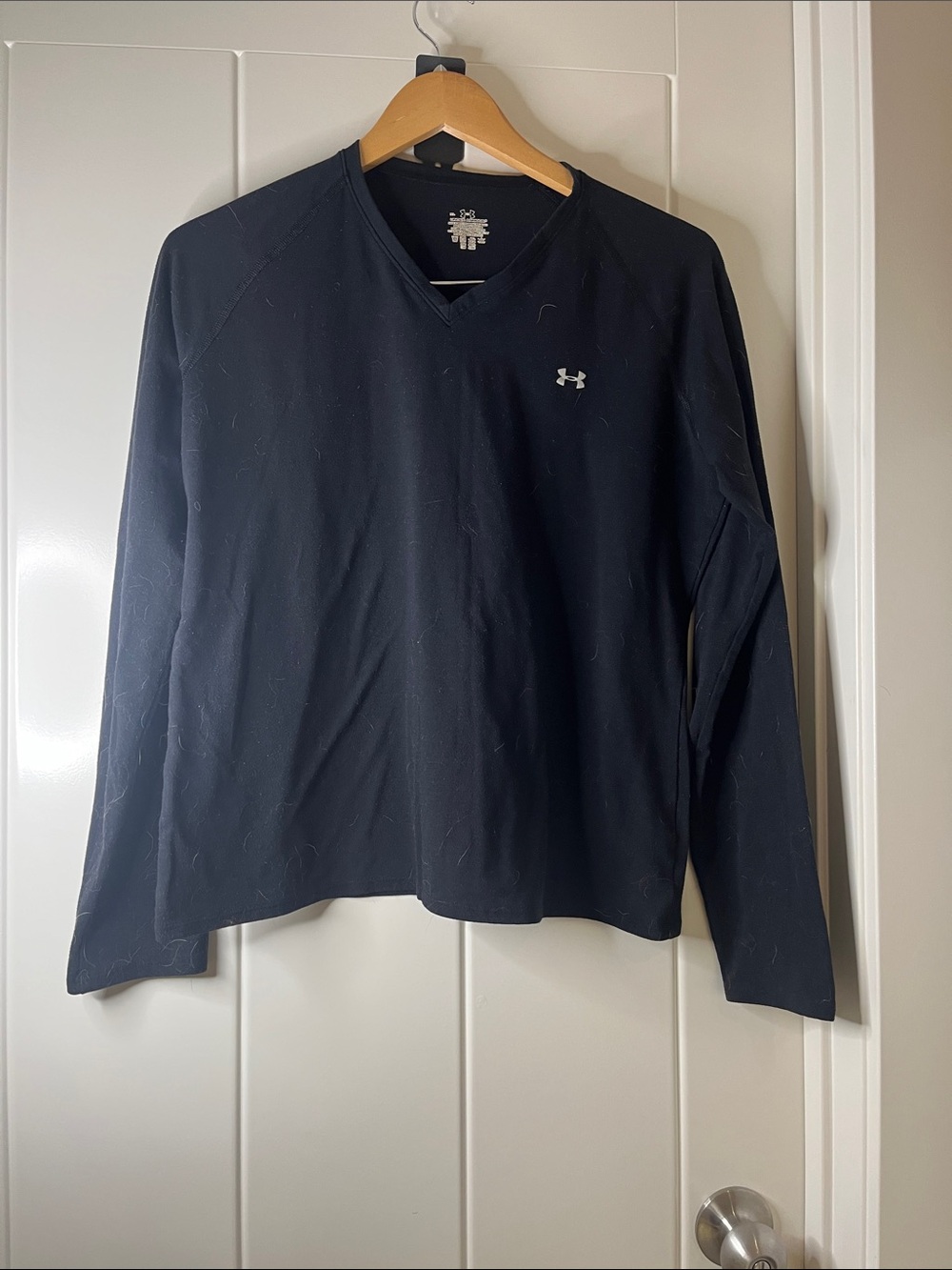 Under Armour V-Neck Long Sleeve Shirt - Black
